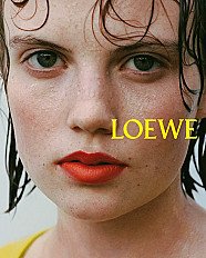 Loewe da pistas sobre su nuevo universo en una campaña colorida y sensual