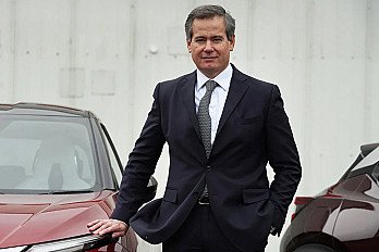 Gucci ficha al ex de Renault Gianluca de Ficchy como nuevo director financiero