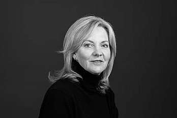 LVMH asciende a tres directivas de recursos humanos